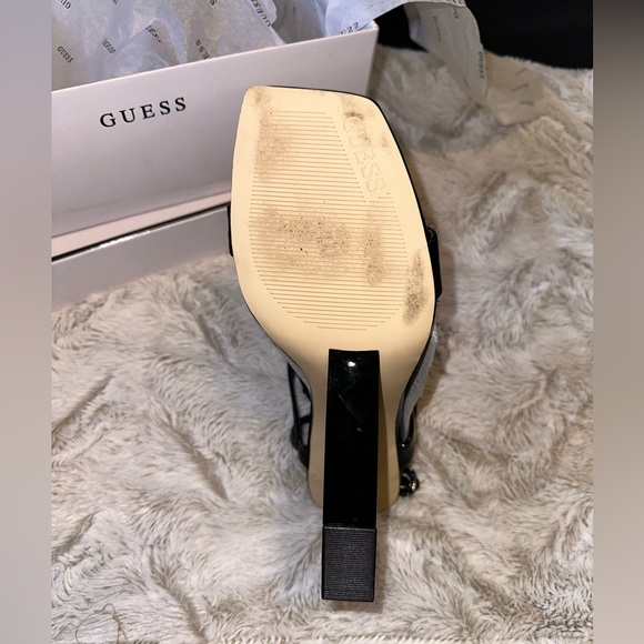 Guess Wedge Heel - Picture 5 of 6